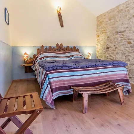 Rustique Avec Lit King-size, Salle De Bains Privee Et Petit-dejeuner Pres De Nantes. - Fr-1-306-1250 B&B Bouvron