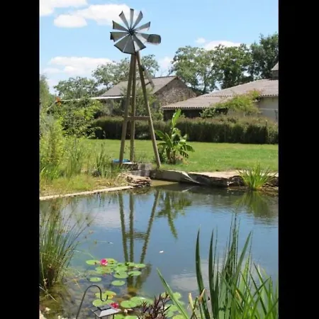 Rustique Avec Lit King-size, Salle De Bains Privee Et Petit-dejeuner Pres De Nantes. - Fr-1-306-1250 3*